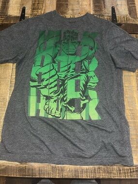 Old Navy Charcoal Gray Tee with Green Hulk Graphic